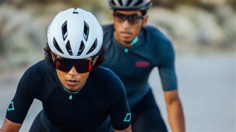 Choosing the Right Helmet Size for Road Biking: A Cyclist's Guide - Cyclists Authority