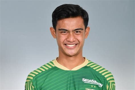 Foto Debut Pratama Arhan Di Tokyo Verdy Dari Jadi Winger Hingga