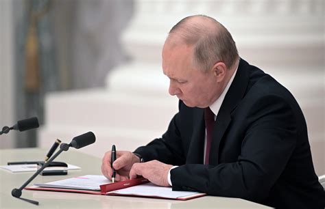 Estudio Grafol Gico De Vladimir Putin Qu Dice La Firma Del L Der Ruso