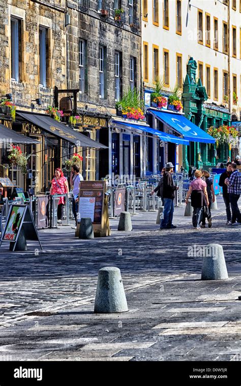 Restaurants and bars, Grassmarket, Edinburgh, Scotland Stock Photo - Alamy