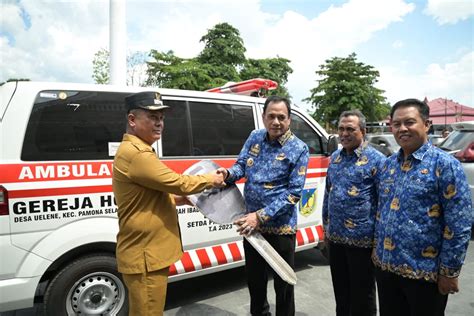 Wagub Sulteng Serahkan Unit Bantuan Kendaraan Operasional Ambulance