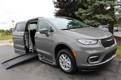 2022 Ceramic Grey Chrysler Pacifica Touring L With BraunAbility XT R