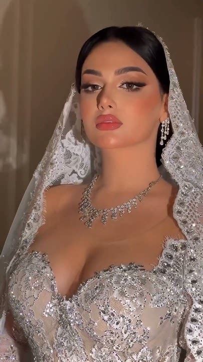 ستايل طرحه فستان هدوء عروسه تجننن جمالها ياخذ العقل 💋💄💋🥰 Youtube