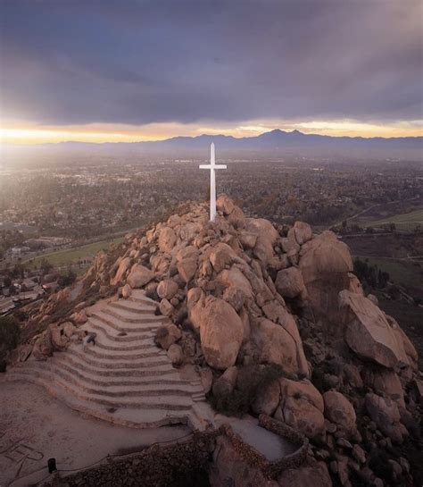 Easter sunrise service planned atop Mount Rubidoux