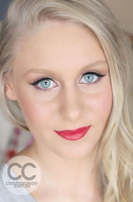 Best Wedding Makeup Red Lips Blonde Eyeliner Ideas Blonde Hair Red Lips Bridal Makeup Red