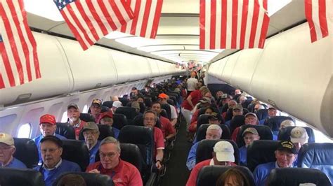 Public Welcomes Local Honor Flight Veterans Home