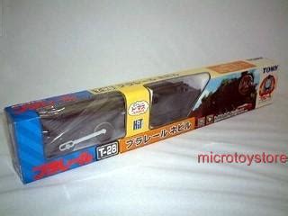 TOMY TRACKMASTER THOMAS & FRIENDS NEVILLE WITH 2 TRUCKS MOTORIZED TRAIN