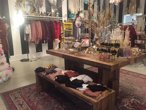 Love for fashion turns into business – The Glen Echo