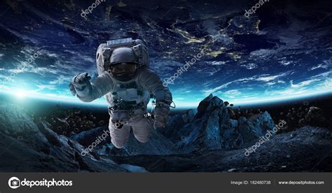 Astronauta Flotando En El Espacio D Elementos De Representaci N De