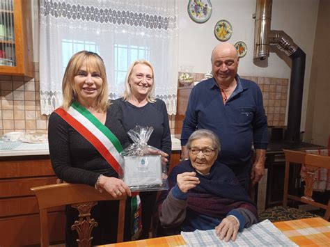 Latina La Nonnina Leda Cecconi Compie 102 Anni