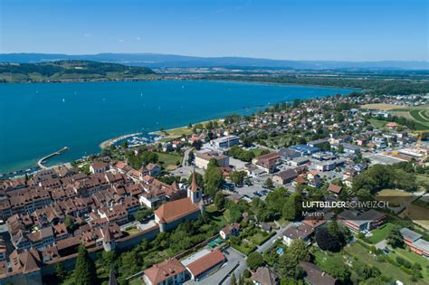 Drohnenfoto Murten Altstadt Luftbilderschweiz Ch