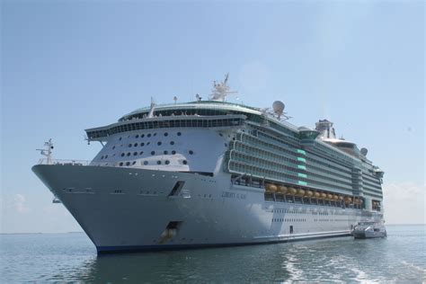 Royal Caribbean Cruiseship Liberty Of The Seas Liberty Of The Seas