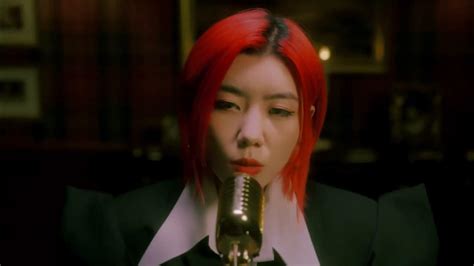 Gist (지스트) - 렌즈 (feat. jerd) [Live Video] - YouTube