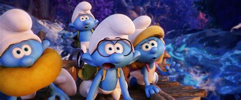 Smurfs: The Lost Village Movie Review (2017) | Roger Ebert