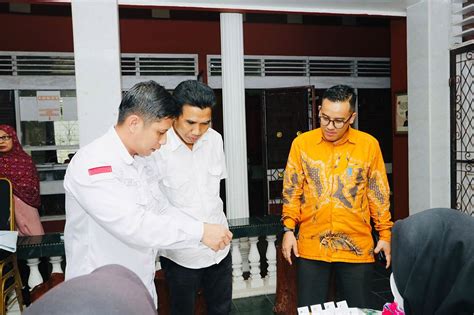 Bersama BNN Institut Pahlawan 12 Gelar Tes Urine Pimpinan Kampus Dosen