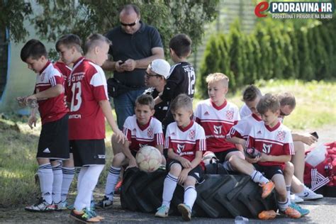 Foto Osnovci Zaigrali Na Turniru U Malom Nogometu Pobjedu Odnijela