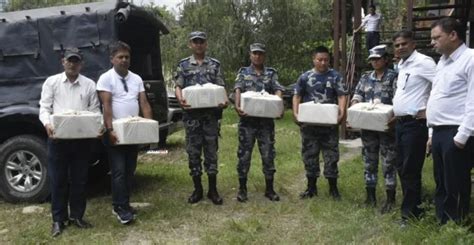 सुन तस्करी प्रकरणमा भन्सारका तीन कर्मचारी पक्राउ Nepal Japan