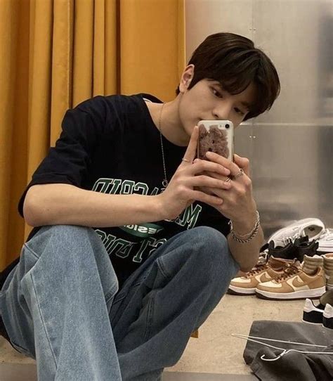 Skz Seungmin Mirror Selfie Pfp Stray Kids Seungmin Kids Icon Kids