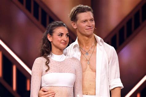 Ekaterina Leonova Let S Dance Star U Ert Sich Zu Ger Chten Um Ex