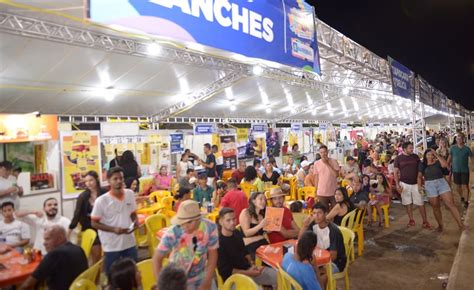 Carnaval E Bons Neg Cios Barreiras Folia Proporciona Alegria E