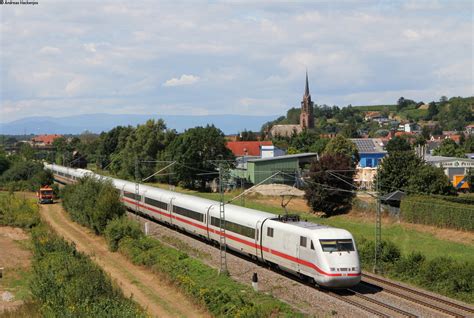 401 080 7 als ICE 73 Kiel Hbf Zürich HB bei Teningen 14 8 19