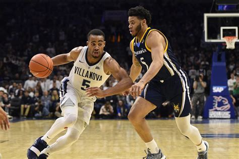 Villanova Routs Quinnipiac In First Game At Wells Fargo Center Of The