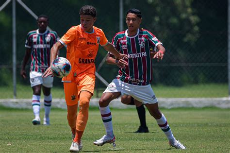 Sobrinho Do Meia Paulinho Do Vasco Comemora T Tulo Da Ta A Das