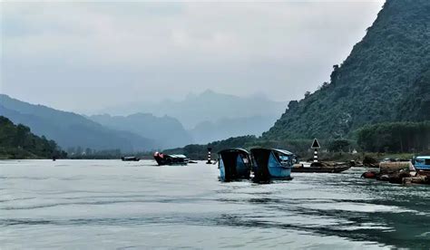 Vietnam - Exploring unique caves at Phong Nha National Park