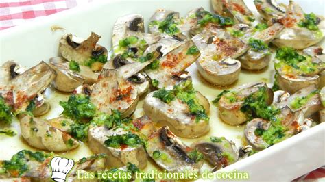 Receta fácil de champiñones al ajillo con pimentón rojo