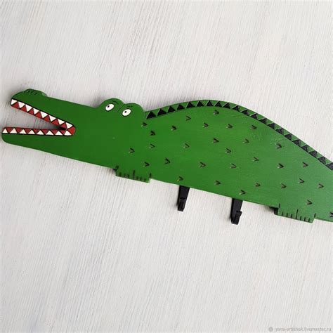 Крокодил зеленый вешалка-ключница деревянная, ключница настенная купить ...