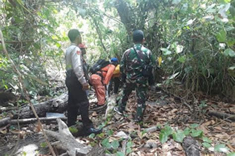 Tentara Dan Polisi Patroli Bersama Cegah Kebakaran Hutan Lahan ANTARA