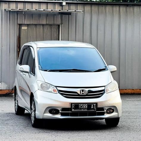 Dp Jt Honda Freed Psd A T Mobil Bekas