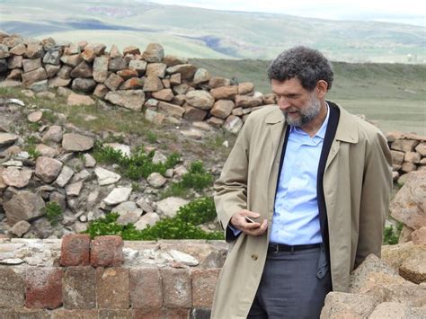 Osman Kavala kimdir kaç yaşında aslen nereli neden tutuklu İşte