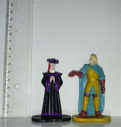 Frollo Phoebus Corcunda De Notre Dame Disney Miniaturas Raras