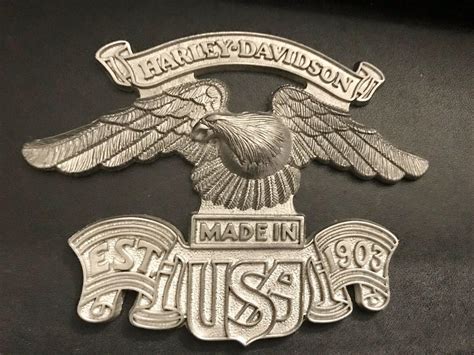 HARLEY-DAVIDSON MOTORCYCLES EAGLE USA WING MEDALLION METAL EMBLEM PLAQUE | #2591777518