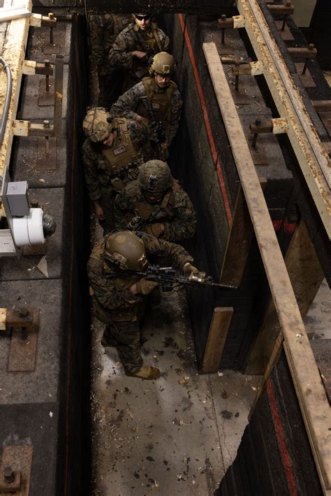 Dvids Images Breacher Up Weapons Company Battalion Landing Team