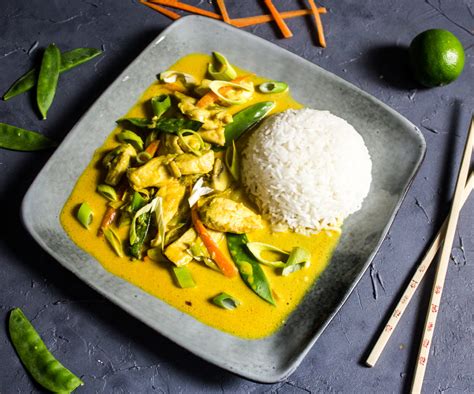 Scharfes Thai Curry Mit Reis Fabian S Food Factory