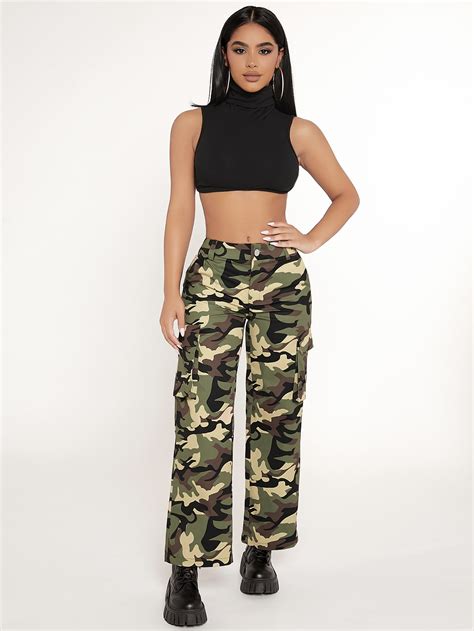 Shein Petite Pantalones Cargo Con Estampado De Camuflaje Con Bolsillo