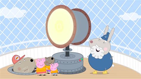 Watch Peppa Pig Season 4 Episode 10 : Grampy Rabbit's Light House ...