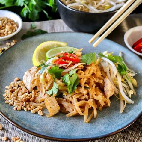 Best Pad Thai Recipe Easy Homemade Thai Dish In 30 Minutes