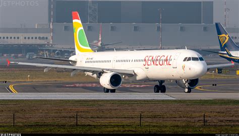 V Amc Airbus A Air Senegal Antek Dec Jetphotos