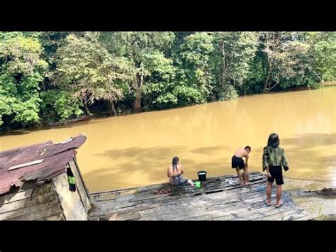 Melihat Dari Dekat Kehidupan Warga Tionghoa Di Pinggir Sungai Kualatn