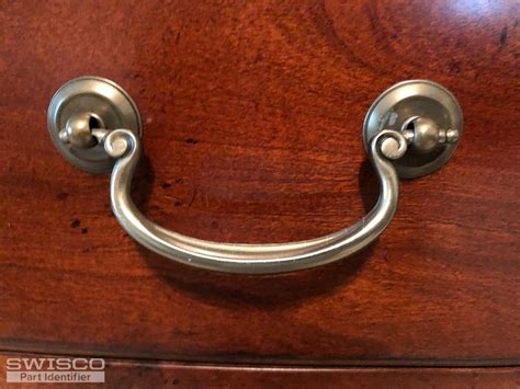 Thomasville Dresser Drawer Pull