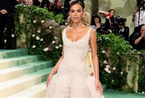 Saiba O Valor Milion Rio Do Vestido De Bruna Marquezine No Met Gala