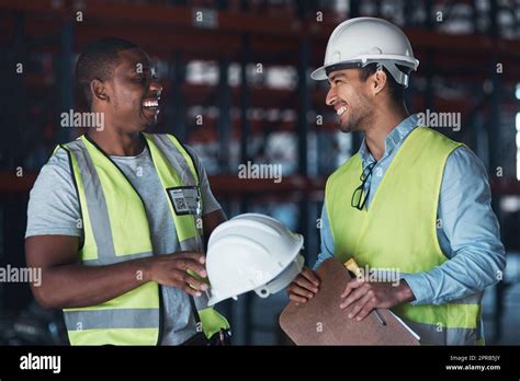 Eran Amigos M S Que Compa Eros De Trabajo Dos J Venes Contratistas Que