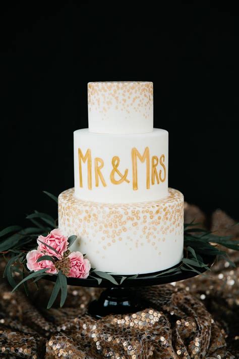 Wedding Cake Prices Wedding Cake Photos Winter Wedding Cake Romantic