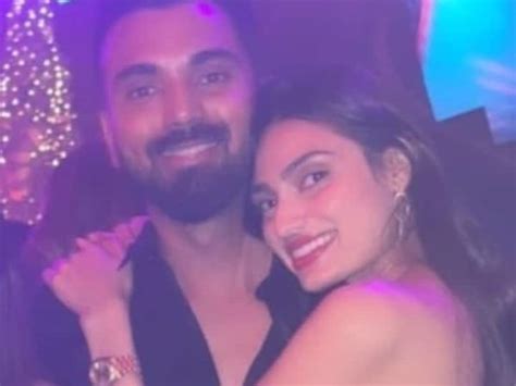 Kl Rahul And Athiya Shetty Go On Romantic Date Just Before Their