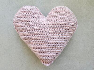 Crochet Heart Pillow | FaveCrafts.com