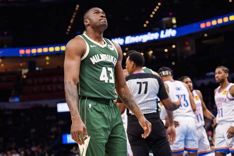 The Slow Starting Milwaukee Bucks Lose To The Oklahoma City Thunder