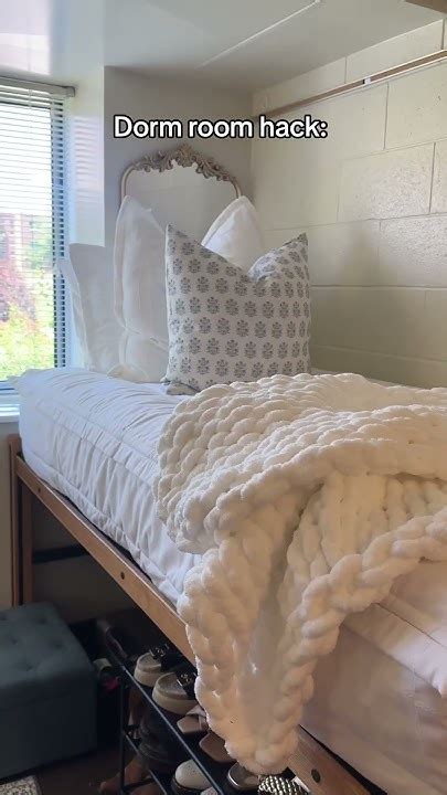 Dorm Room Hack Dorm Bedding That Zips Shorts Homedecor Youtube